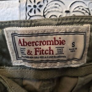 Abercrombie & Fitch Olive Cargo Skirt